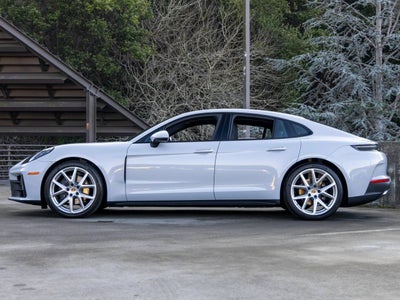 2025 Porsche Panamera Panamera