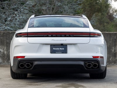 2026 Porsche Panamera 4