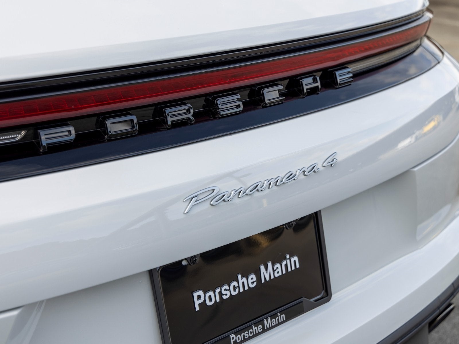 2026 Porsche Panamera 4