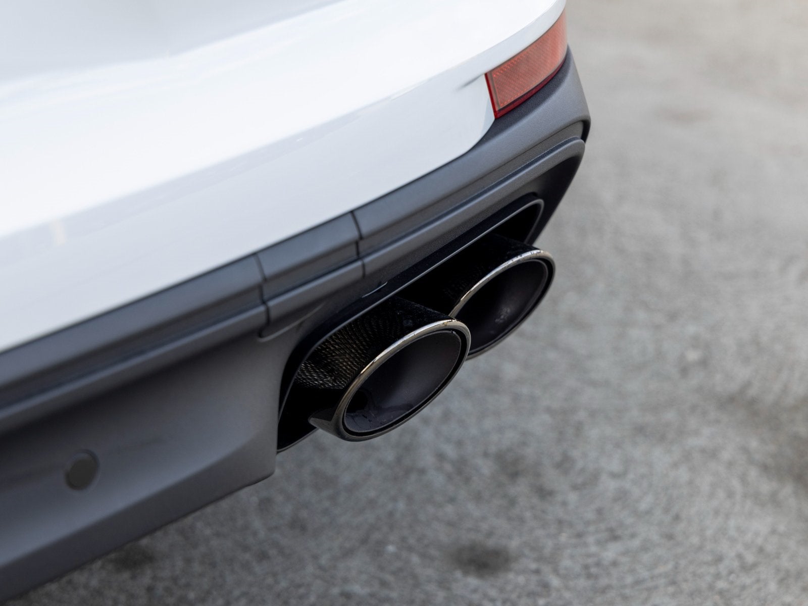 2026 Porsche Panamera 4