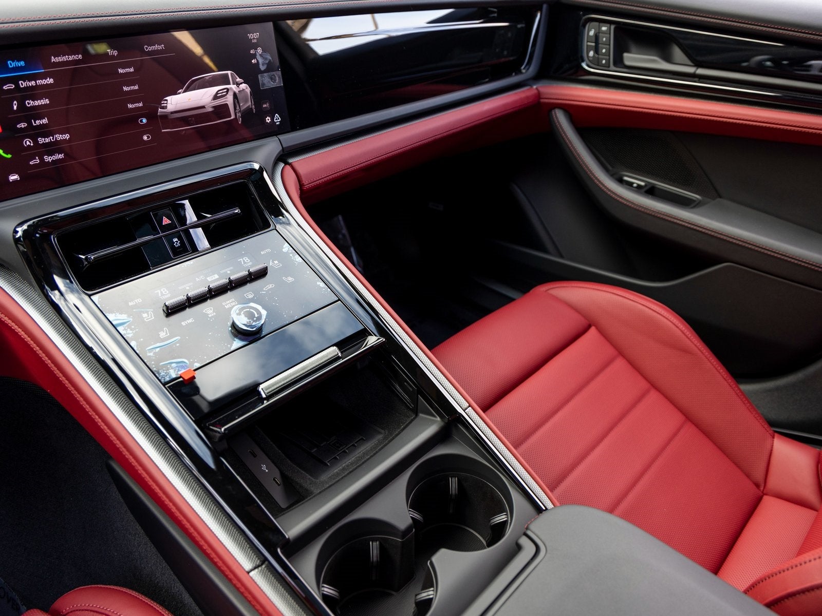 2026 Porsche Panamera 4