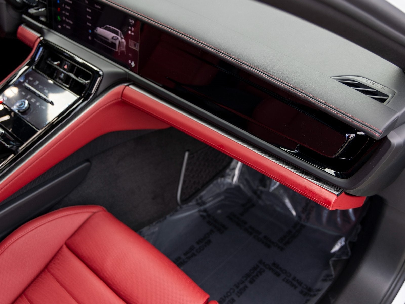 2026 Porsche Panamera 4