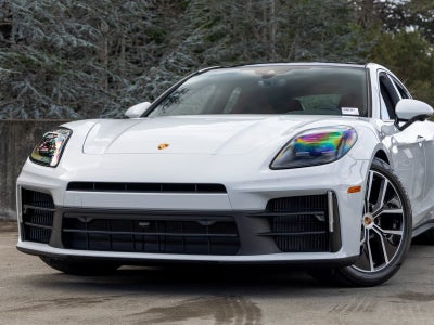 2026 Porsche Panamera 4