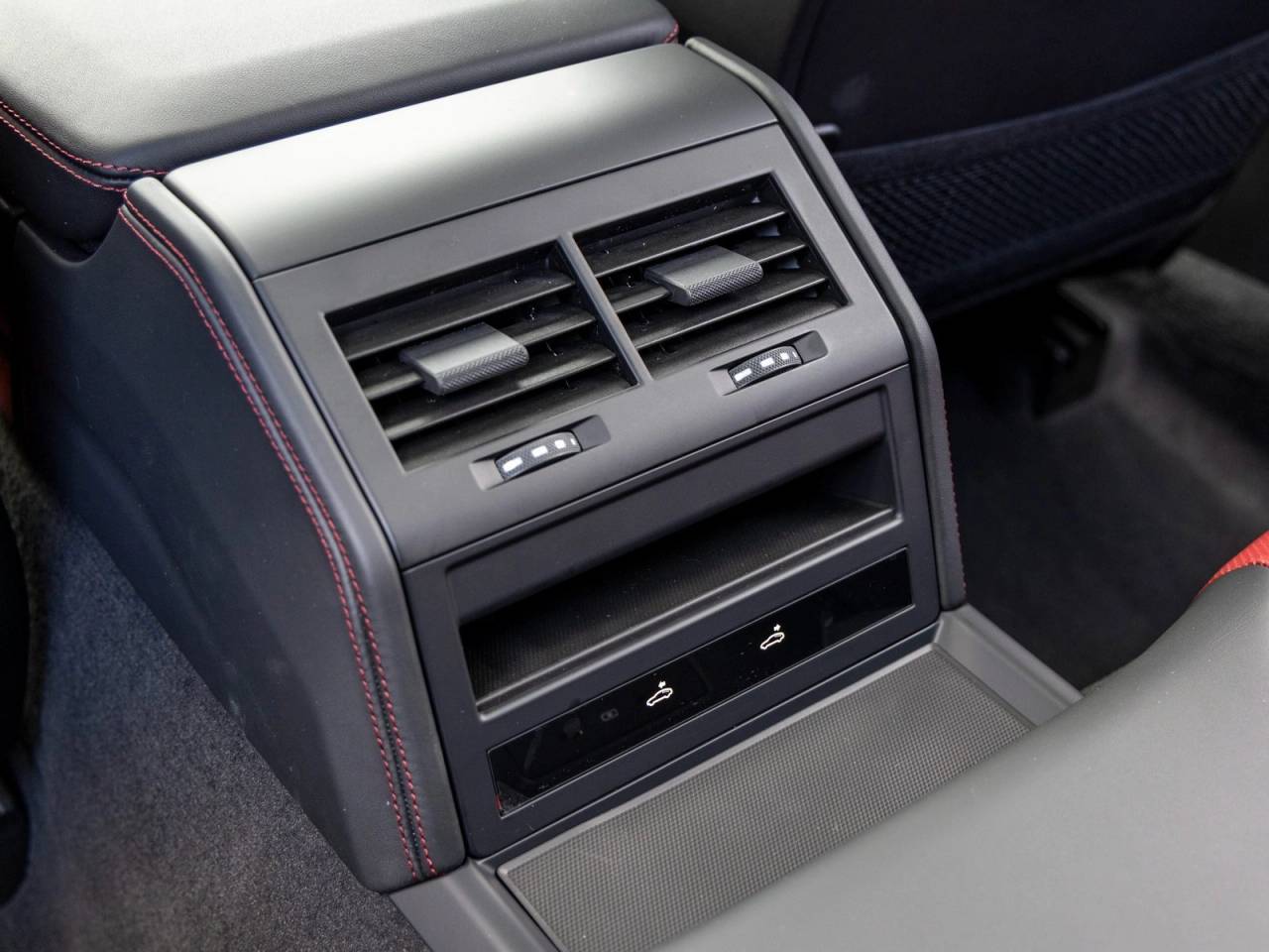 2026 Porsche Panamera Panamera 4