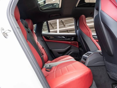 2026 Porsche Panamera Panamera 4