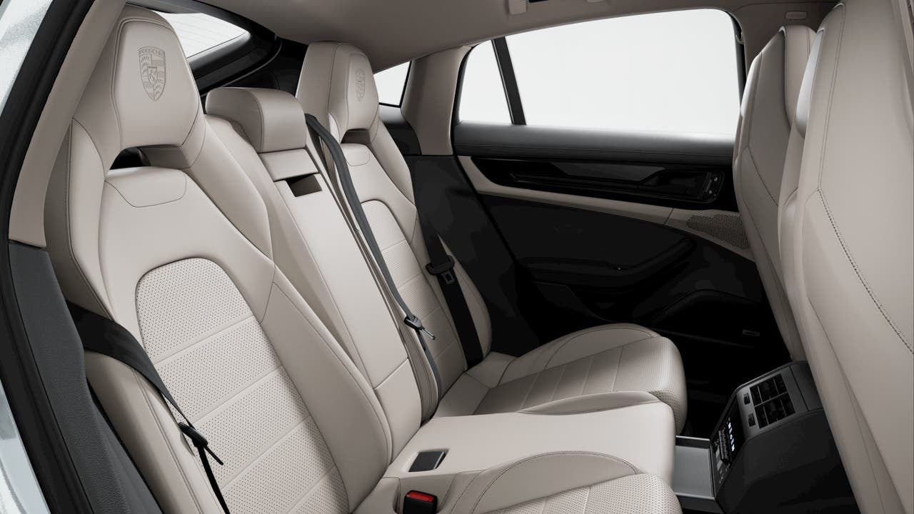 2026 Porsche Panamera Panamera 4