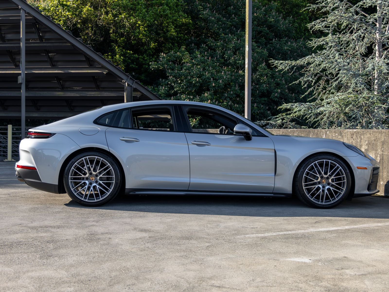 2025 Porsche Panamera Base