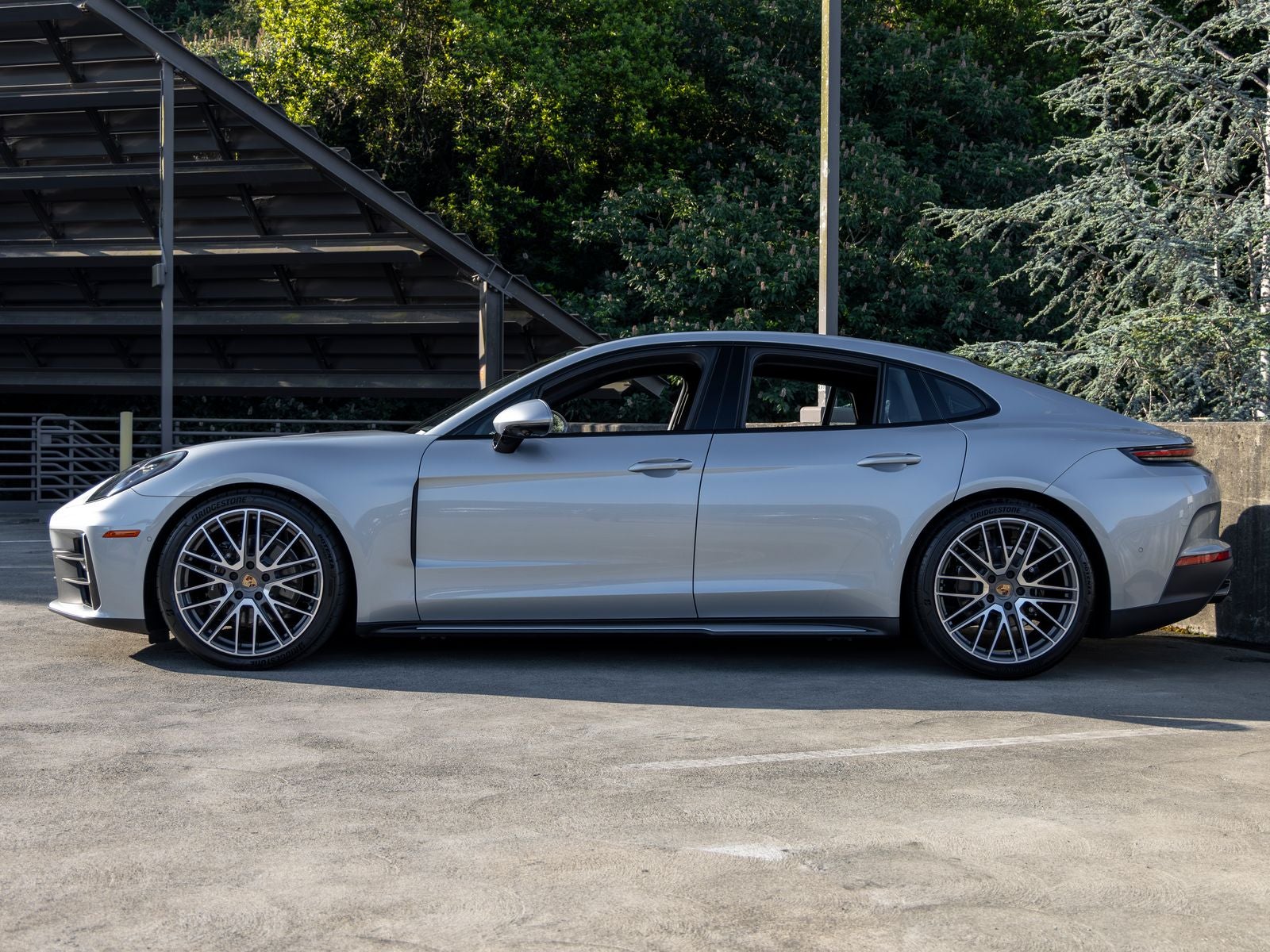 2025 Porsche Panamera Base