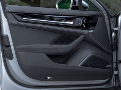2025 Porsche Panamera Base