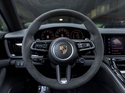 2025 Porsche Panamera Base
