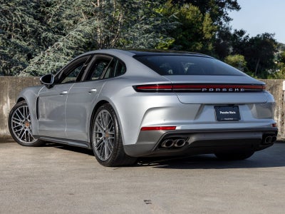 2025 Porsche Panamera Base