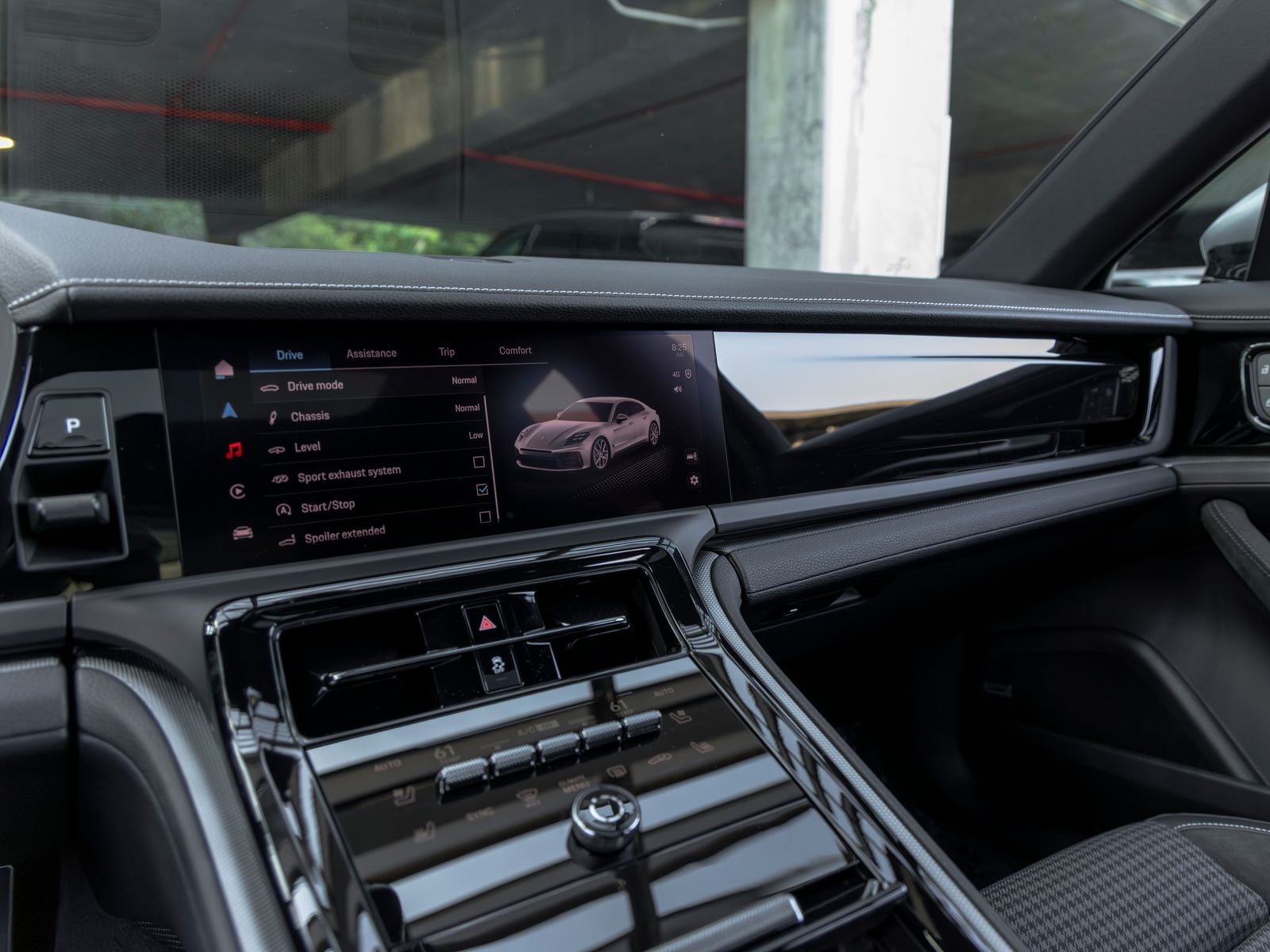 2025 Porsche Panamera Base