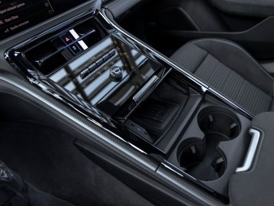 2025 Porsche Panamera Base