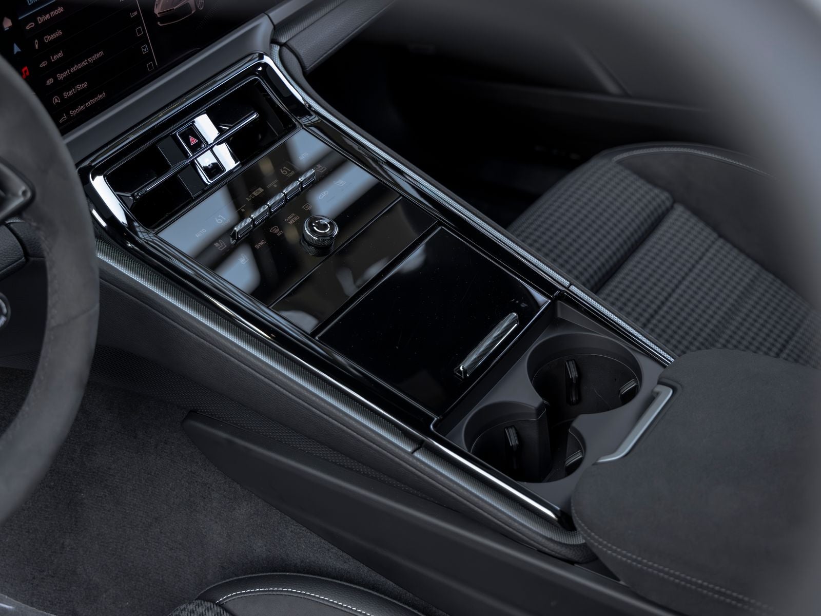 2025 Porsche Panamera Base