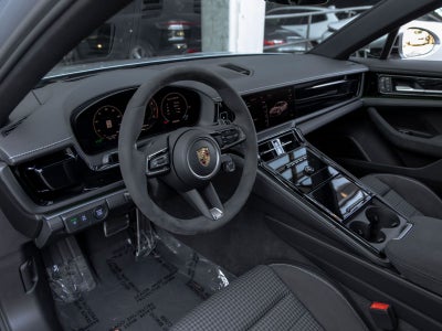 2025 Porsche Panamera Base