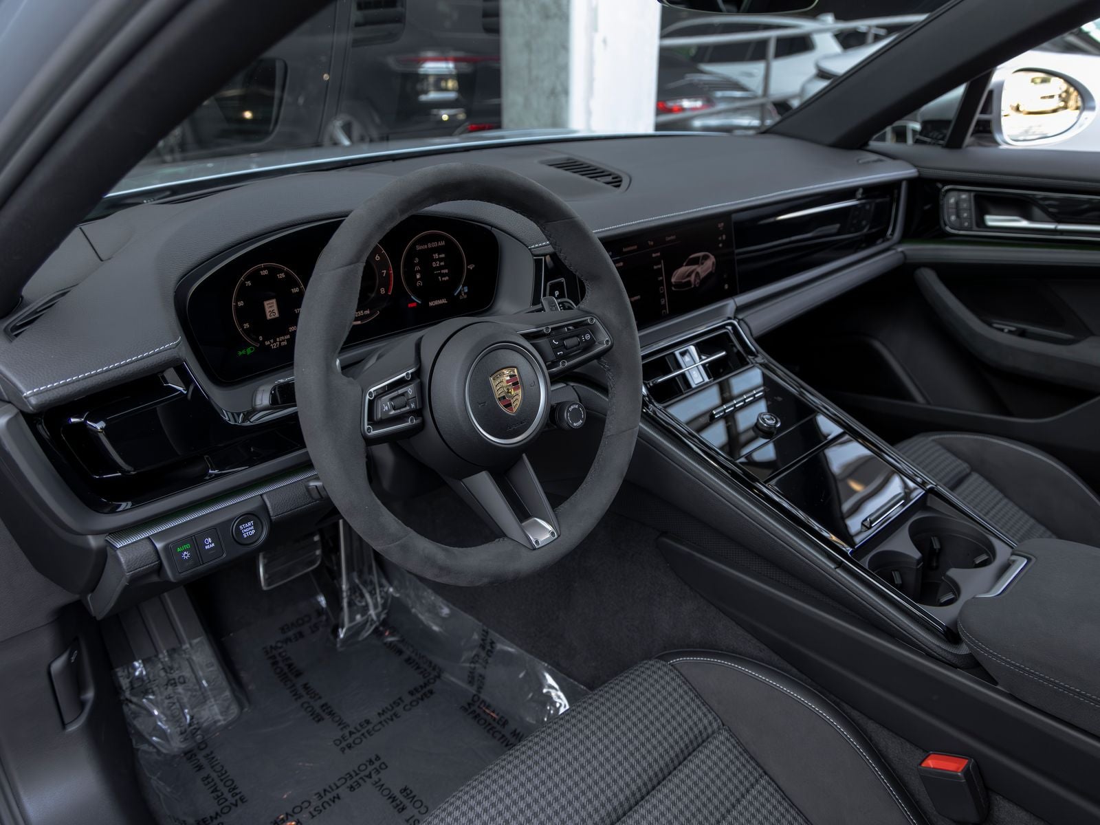 2025 Porsche Panamera Base