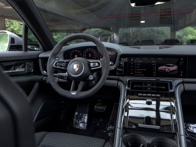 2025 Porsche Panamera Base