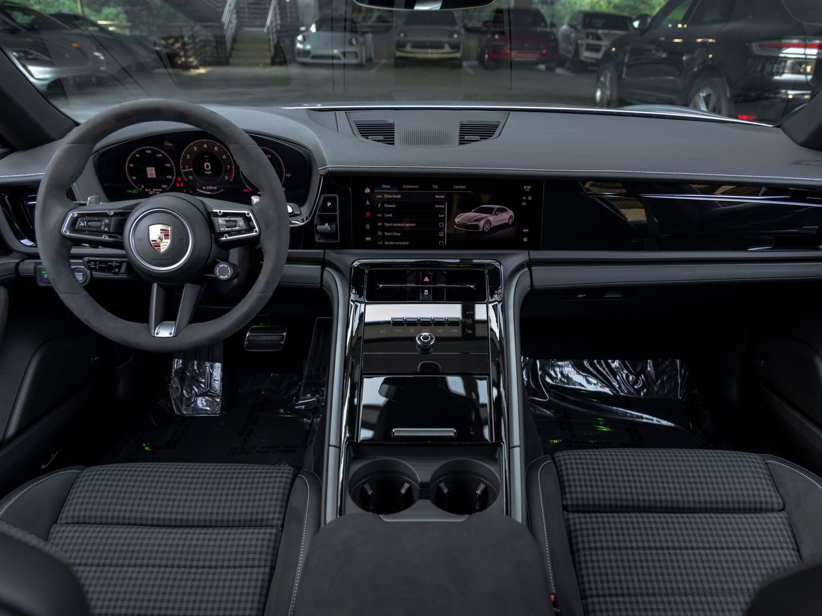 2025 Porsche Panamera Base