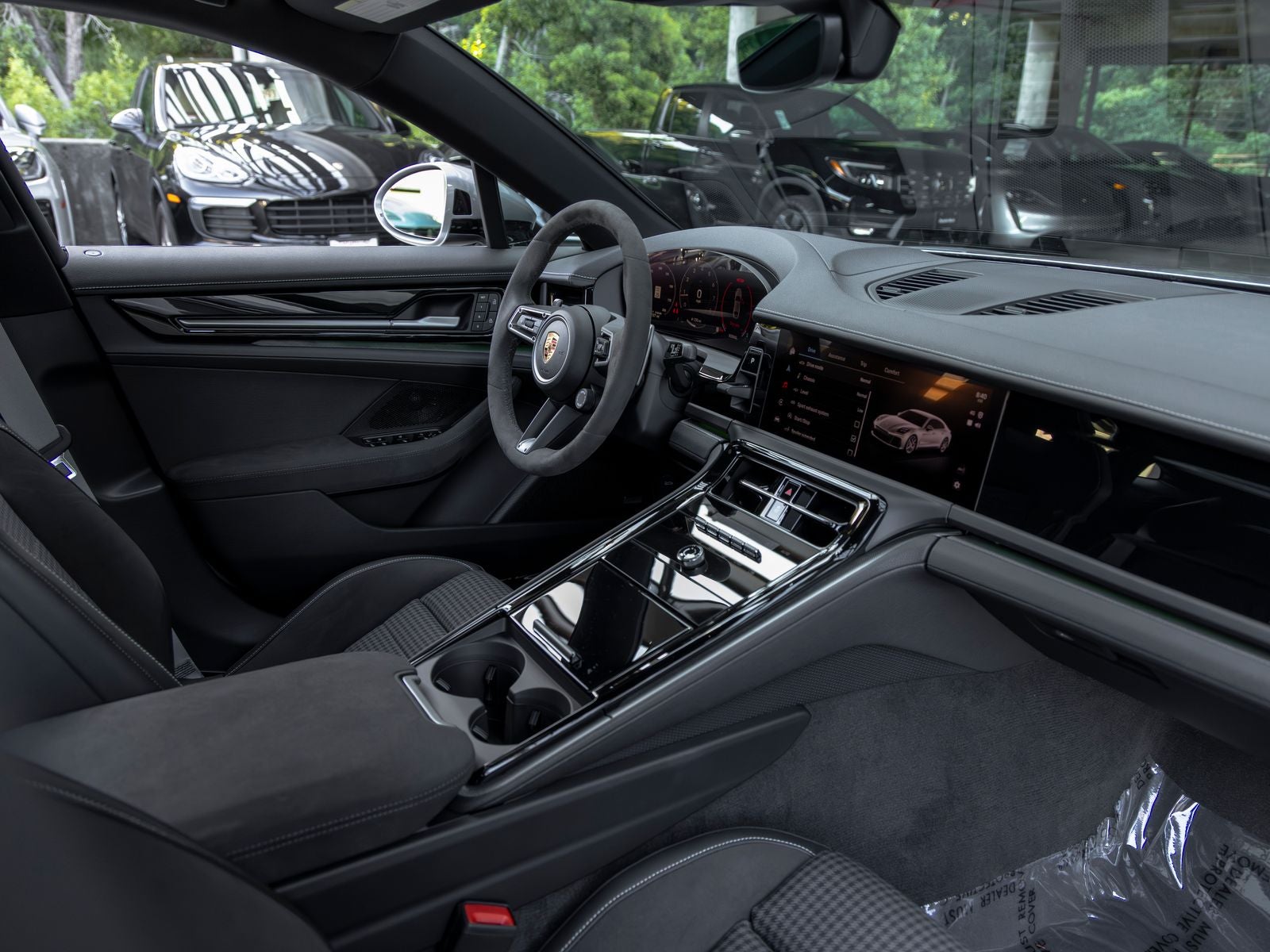 2025 Porsche Panamera Base