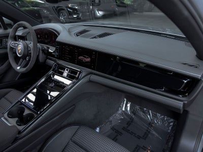 2025 Porsche Panamera Base