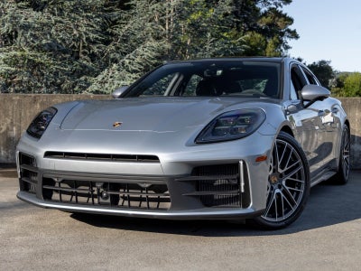 2025 Porsche Panamera Base