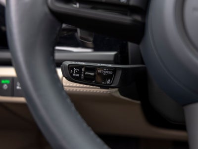 2025 Porsche Panamera Base