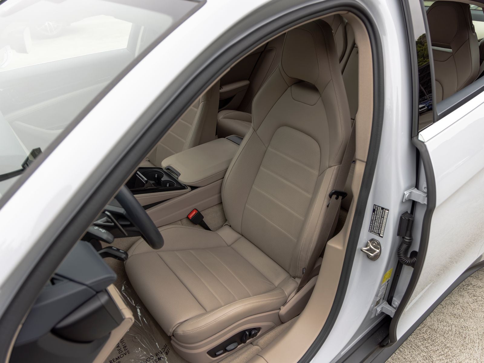 2025 Porsche Panamera Base