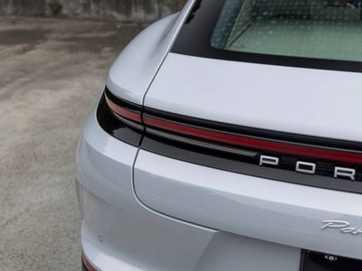 2025 Porsche Panamera Base