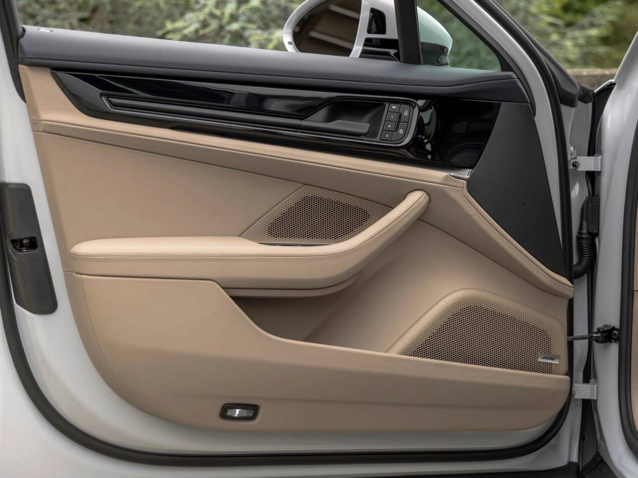 2025 Porsche Panamera Base
