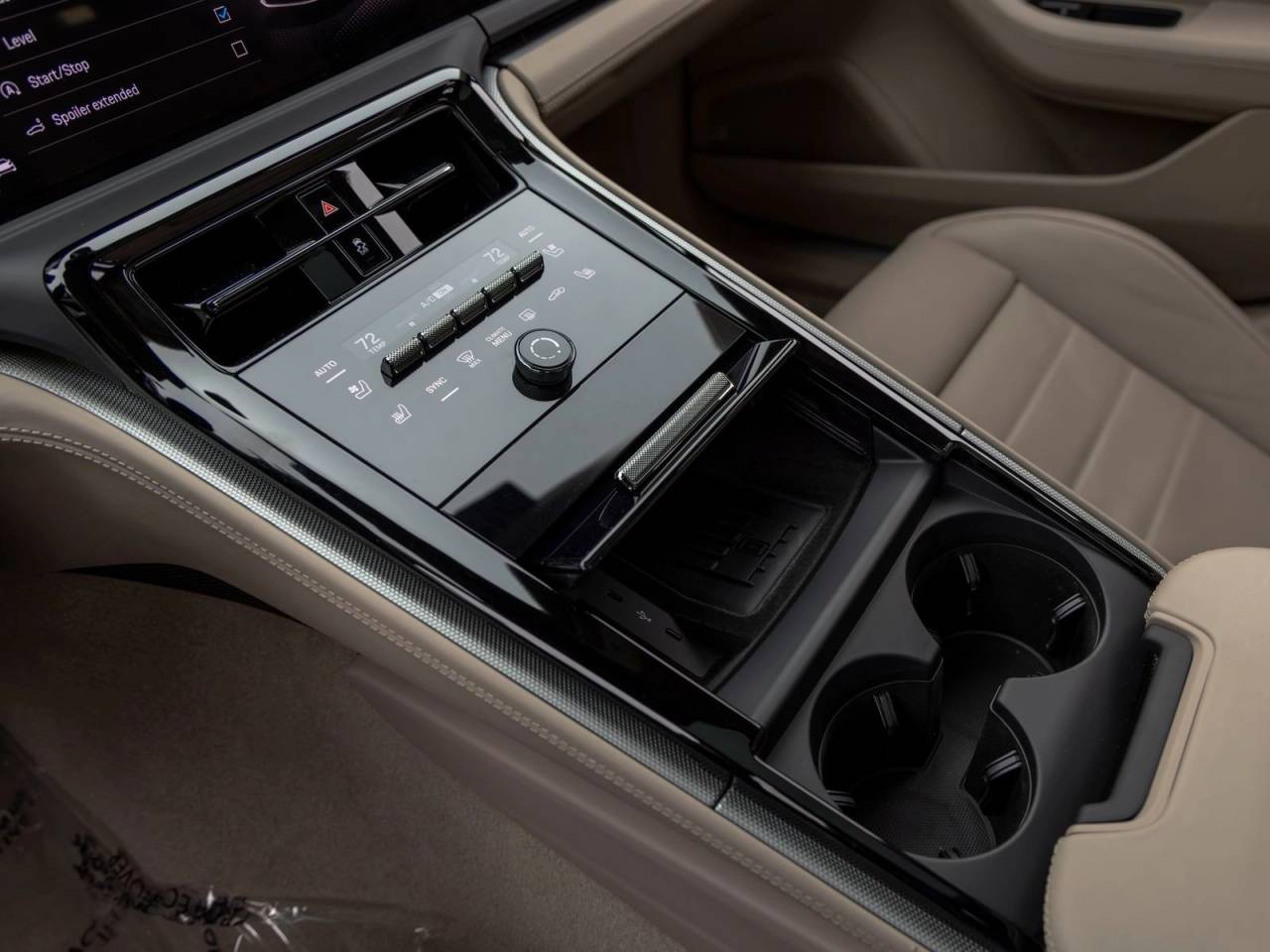 2025 Porsche Panamera Base