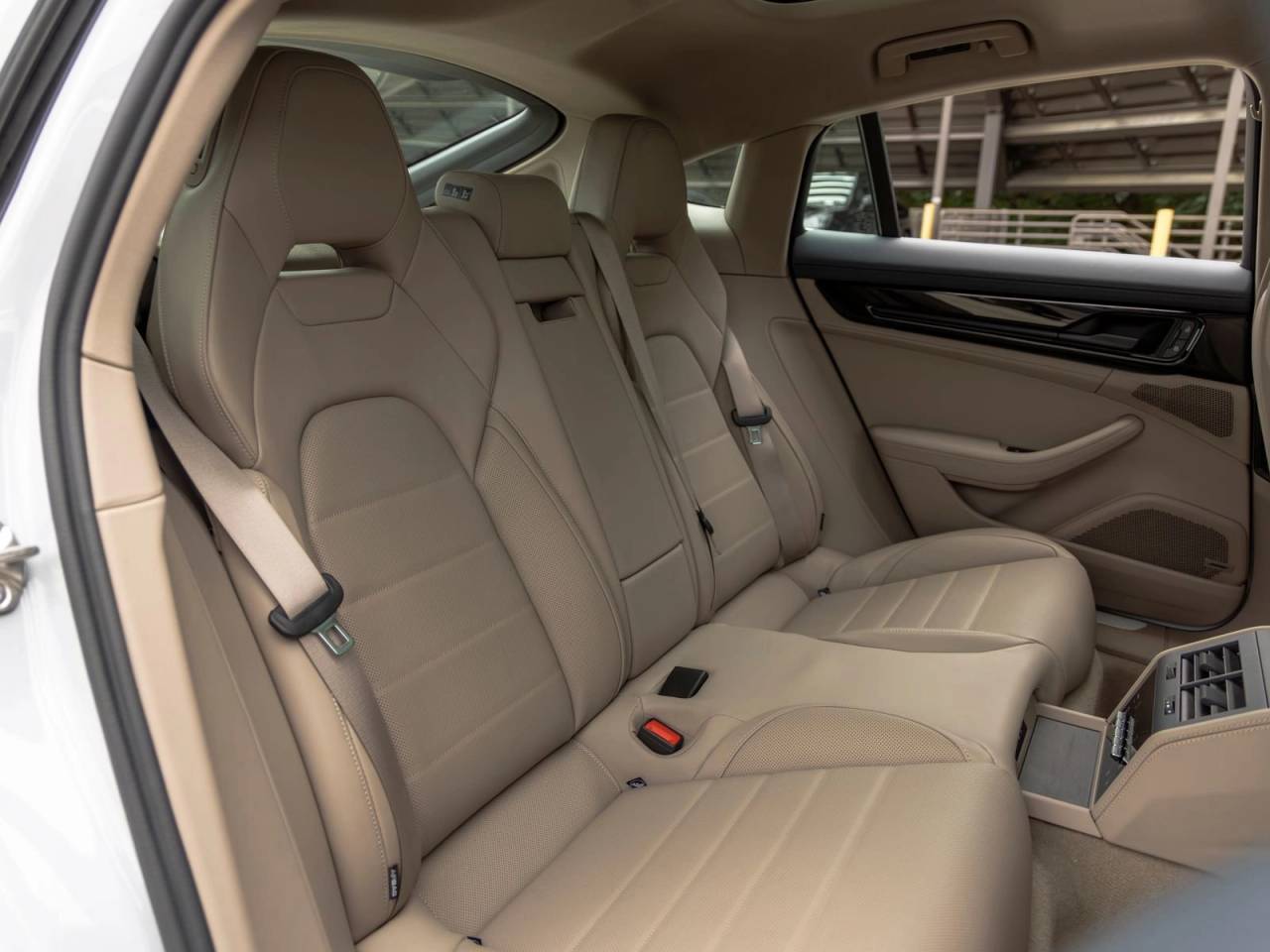 2025 Porsche Panamera Base