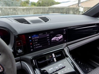 2025 Porsche Panamera Panamera 4