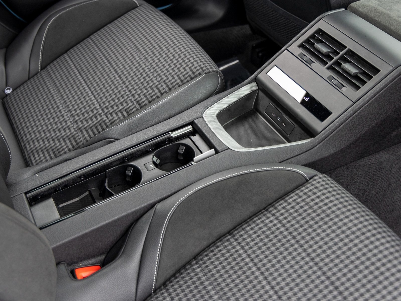 2025 Porsche Panamera Panamera 4