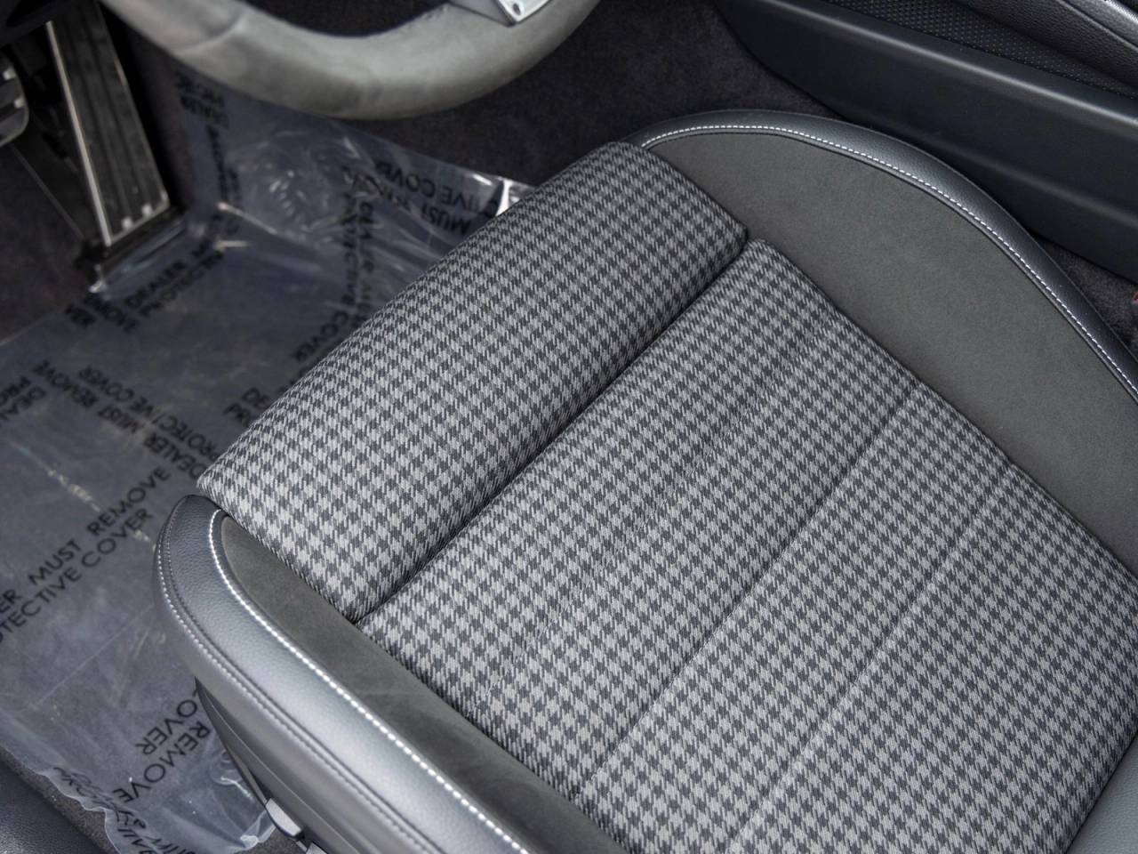 2025 Porsche Panamera Panamera 4