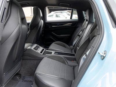 2025 Porsche Panamera Panamera 4
