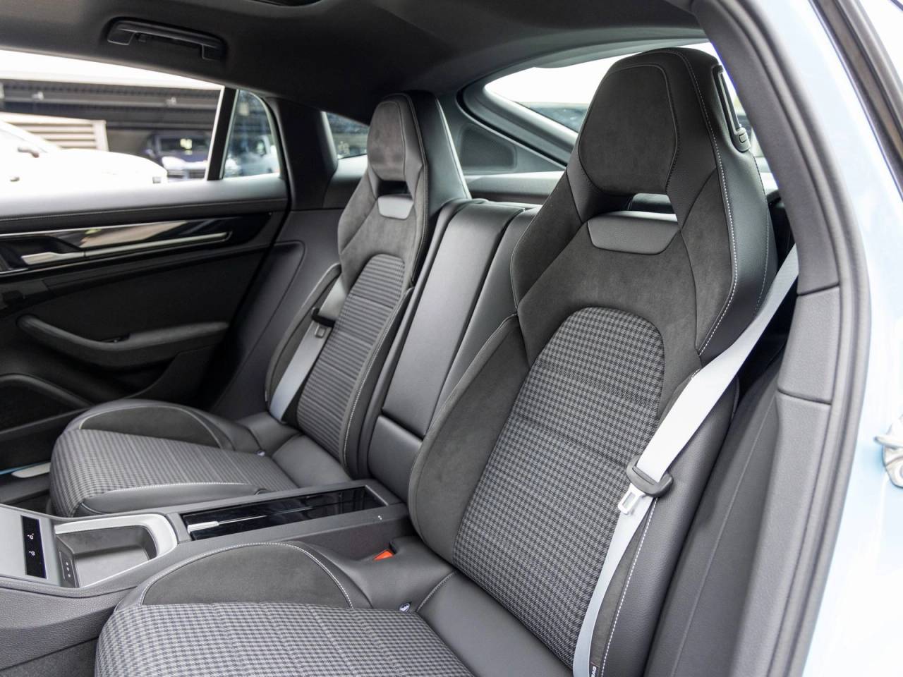 2025 Porsche Panamera Panamera 4