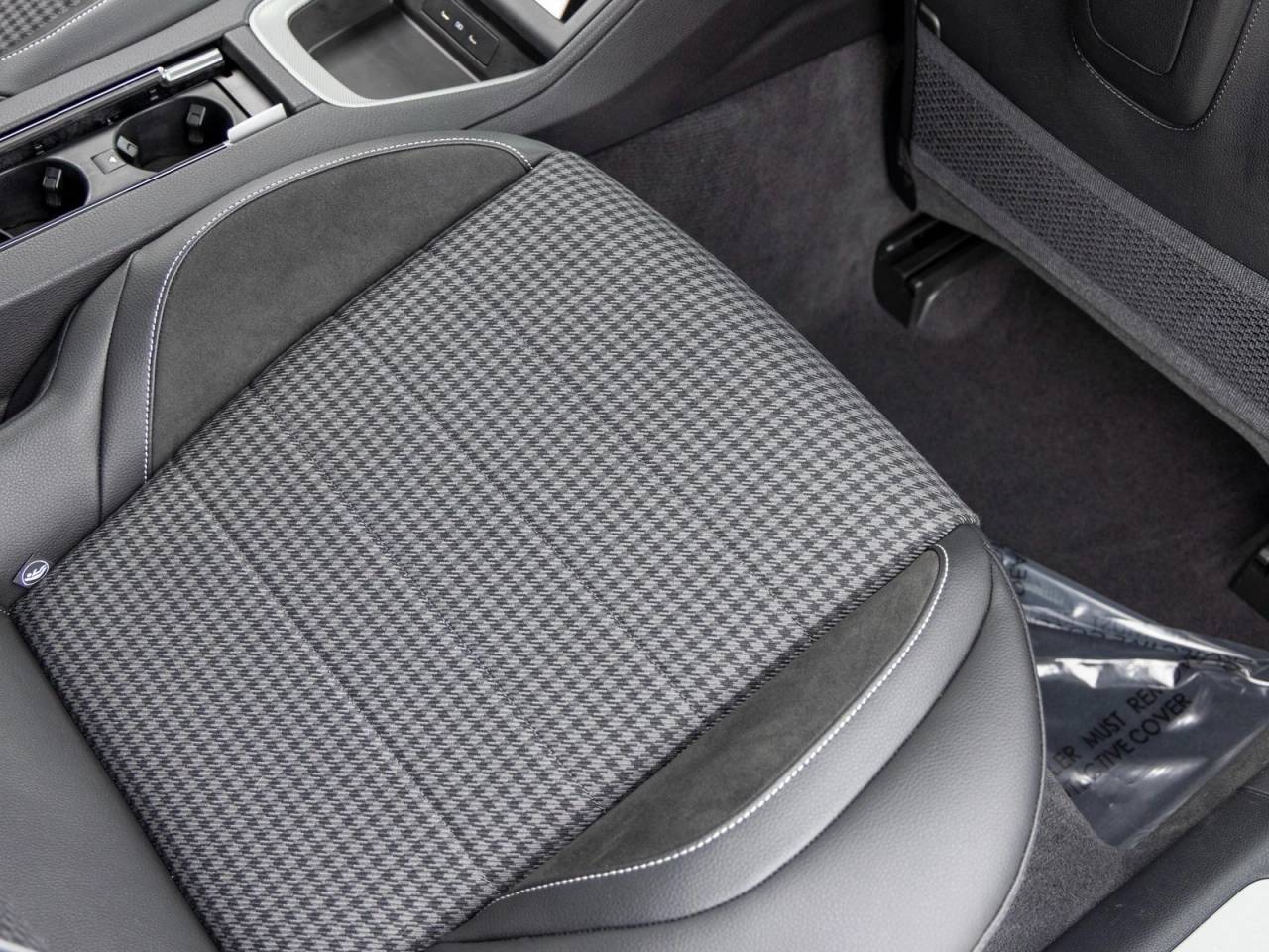 2025 Porsche Panamera Panamera 4