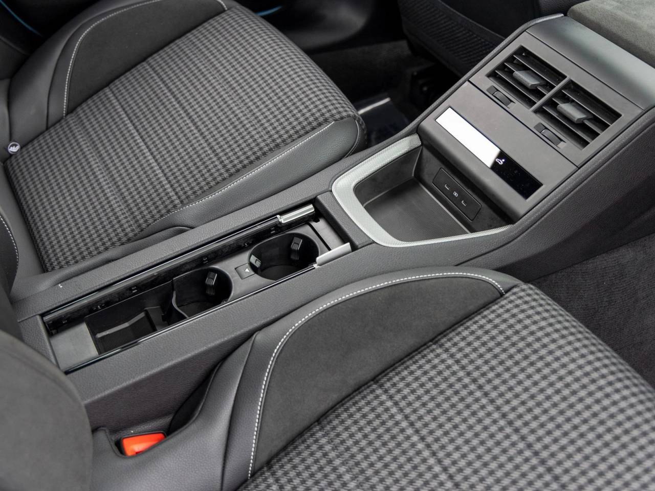 2025 Porsche Panamera Panamera 4