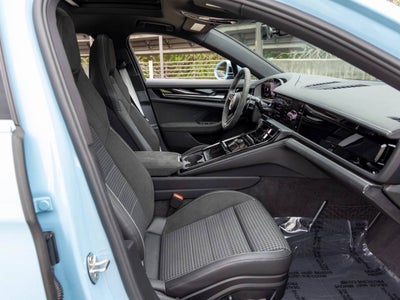 2025 Porsche Panamera Panamera 4