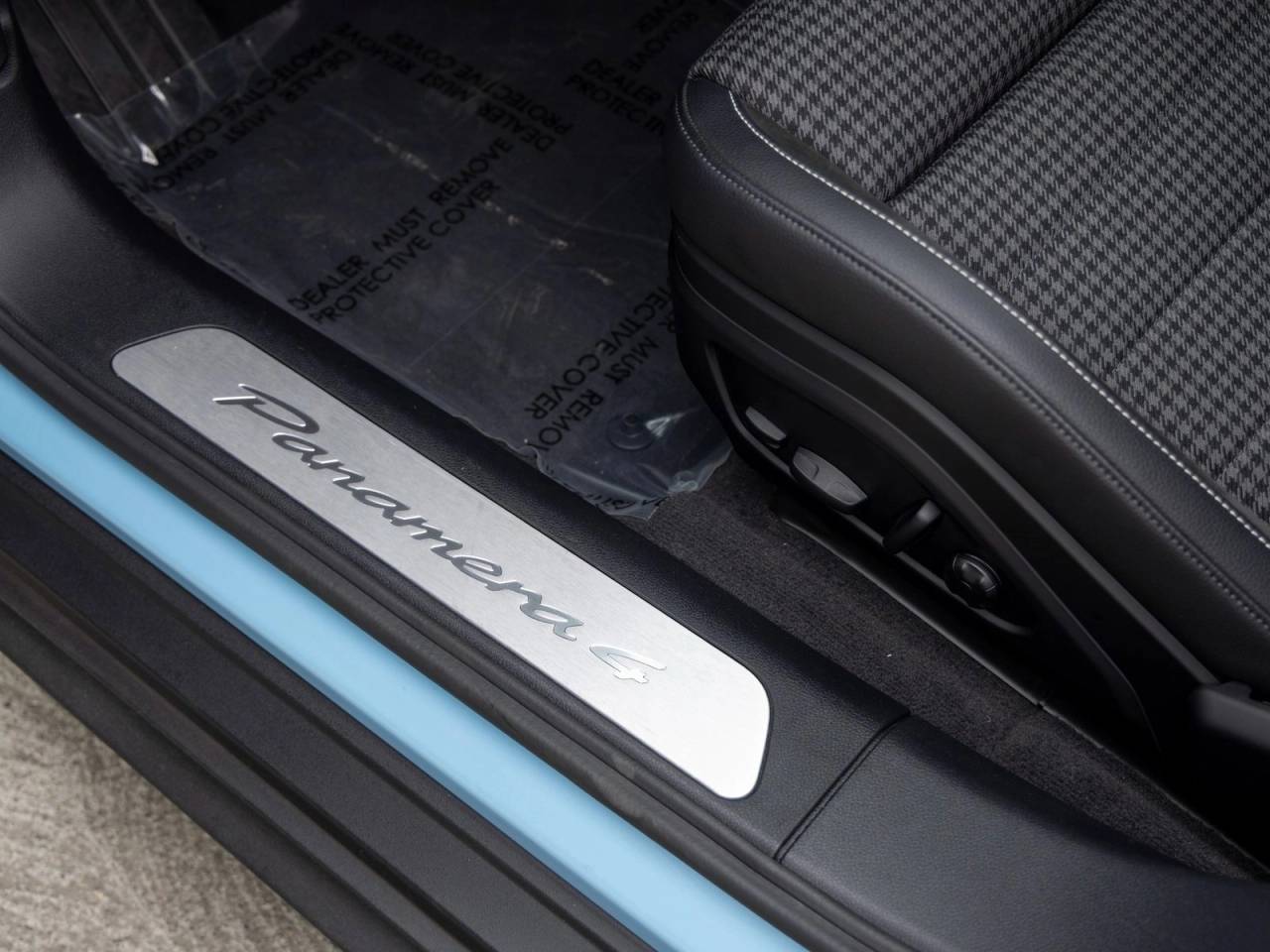 2025 Porsche Panamera Panamera 4