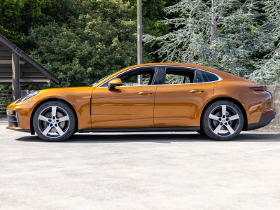 2026 Porsche Panamera 4