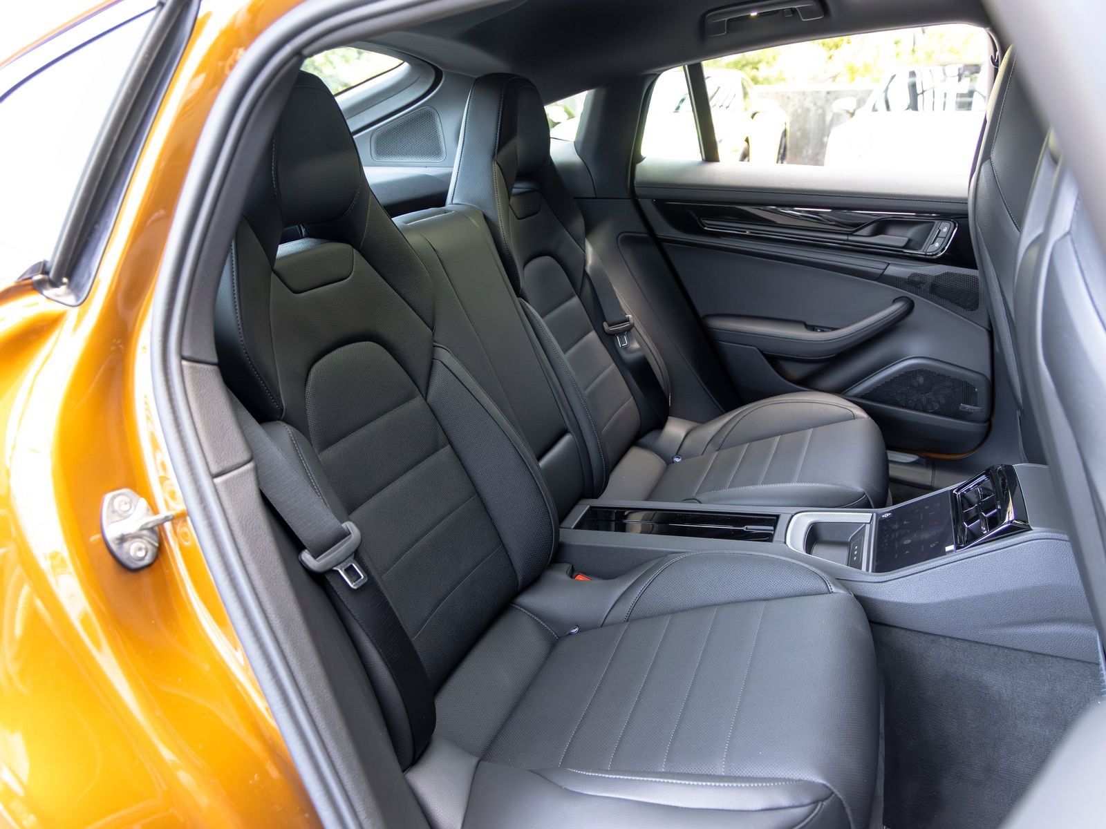 2026 Porsche Panamera 4