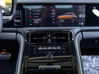 2026 Porsche Panamera 4