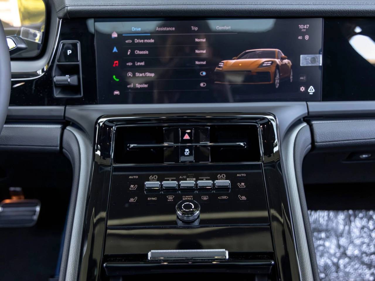 2026 Porsche Panamera 4