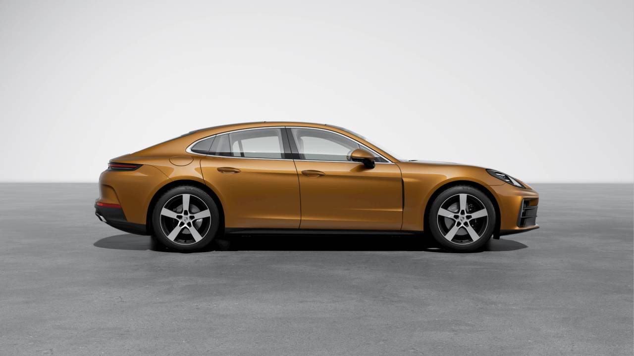 2026 Porsche Panamera 4