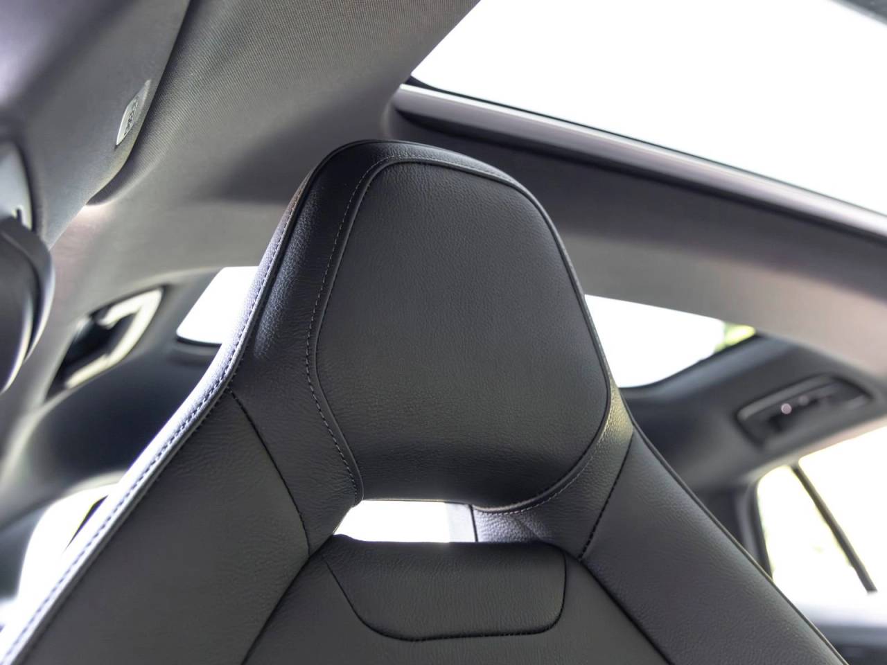 2026 Porsche Panamera 4