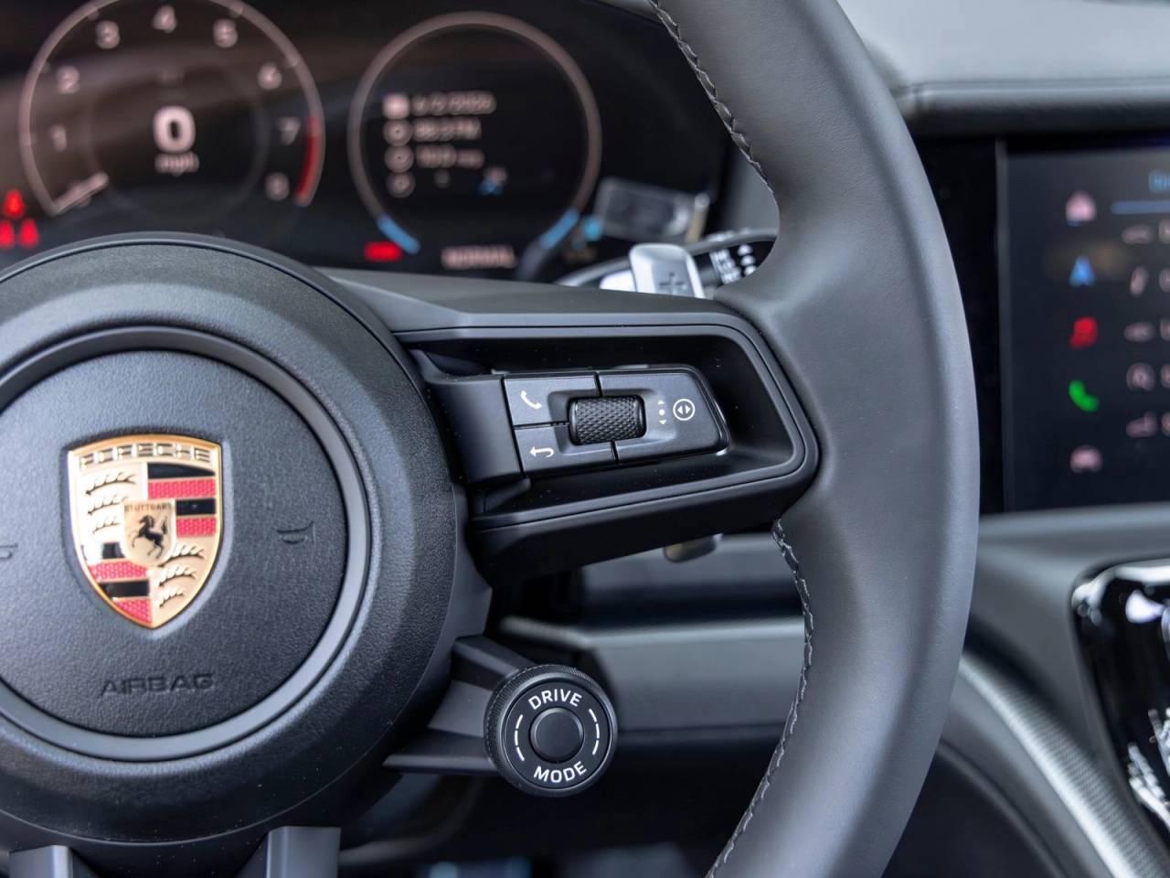 2026 Porsche Panamera 4