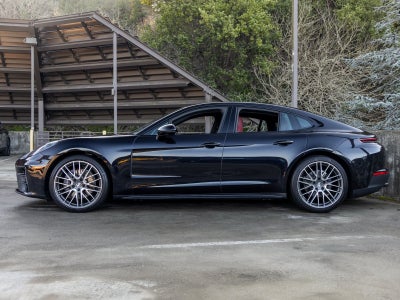 2024 Porsche Panamera Base