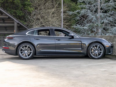 2026 Porsche Panamera Panamera 4