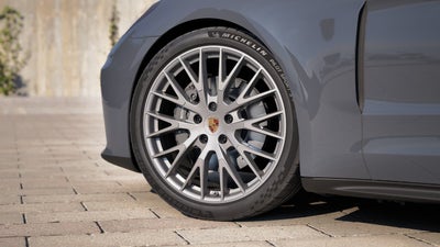 2026 Porsche Panamera Panamera 4